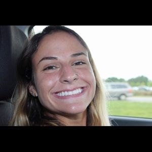 Meet your Posher, Tori